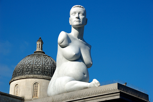 thalidomide woman statue