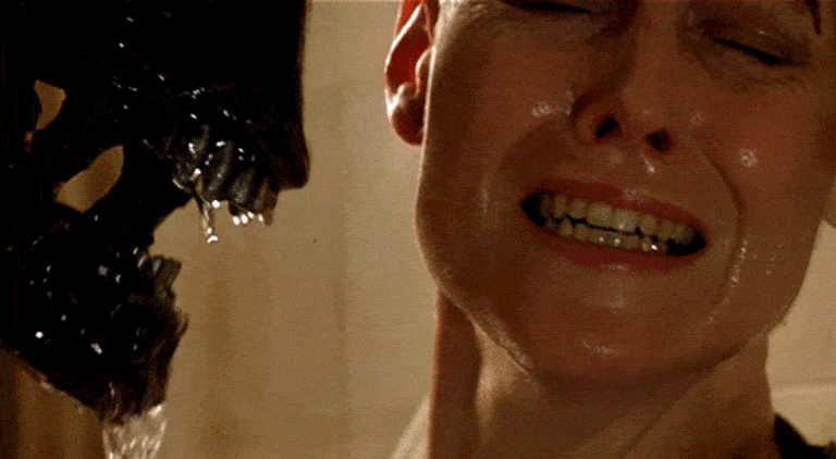 alien sigourney weaver gif